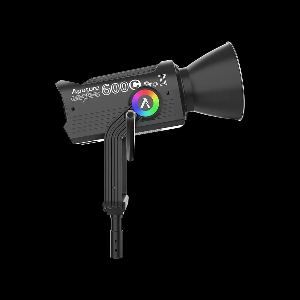 Aputure LS 600C 4